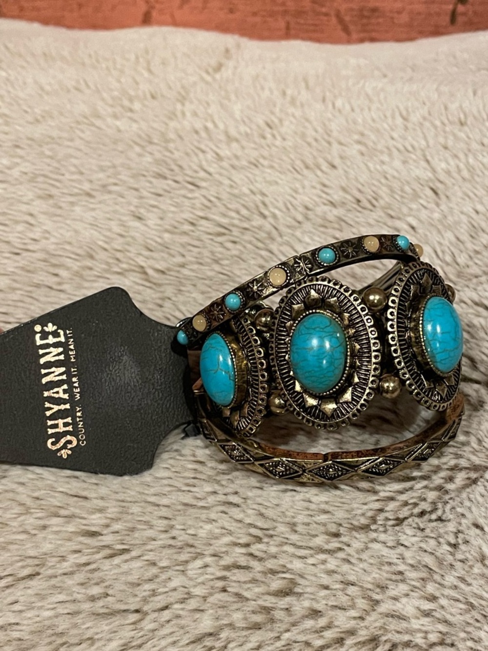 Shyanne Antiqued Gold Western Turquoise Cuff Bracelet 3-piece Set